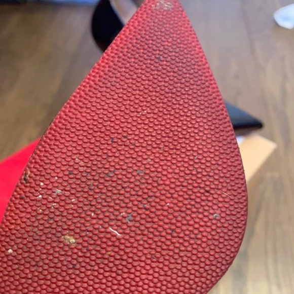 Shoes by Christian Louboutin - Picture 5 of 6